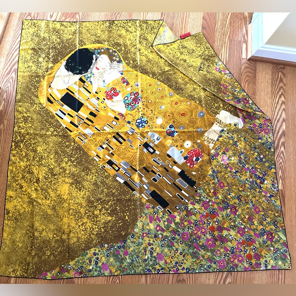 Gustav Klimt "THE KISS" Art Scarf, Wrap. Large size 42”x43” Luxurious Silk Twill